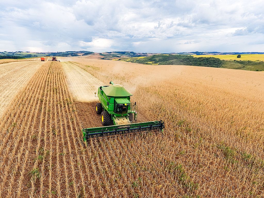 Safra recorde à vista: campo supera aperto no crédito rural